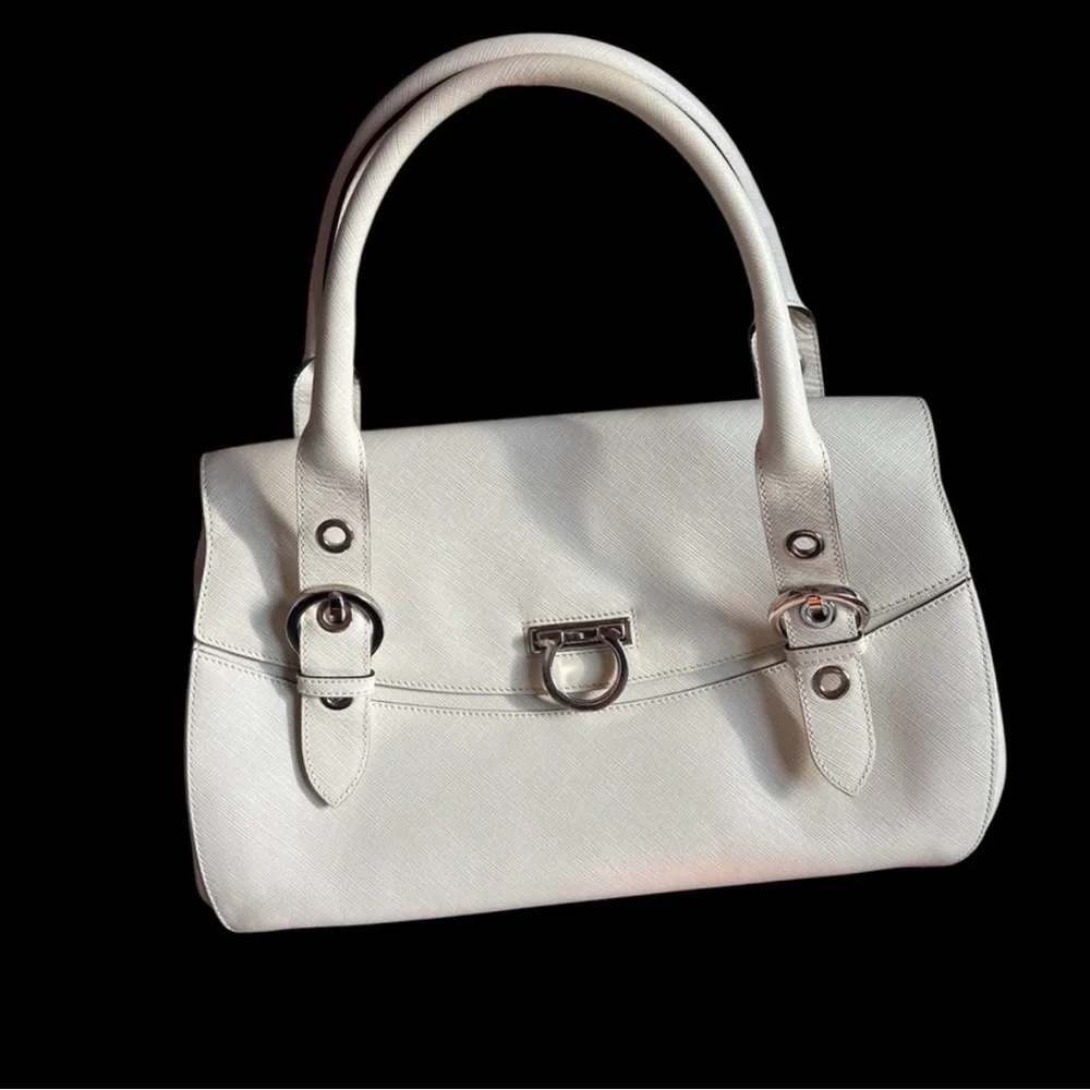 Salvatore Ferragamo Gancini Off White Handbag EUC $2500 Bag!!